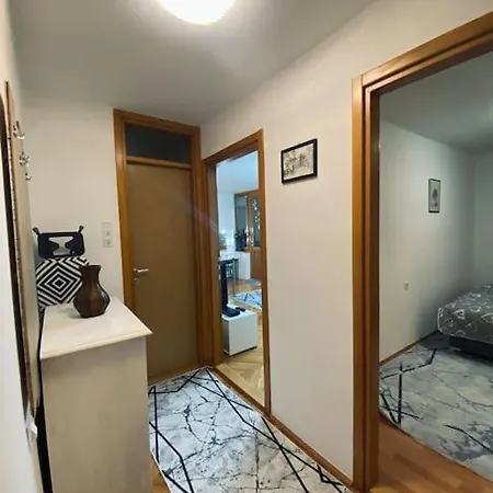Apartment Atraktivan Stan U Blizini Centra Sarajevo